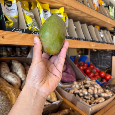 Jamaican Julie Mangoes (1kg Approx) (Approx 3 - 5 pcs)
