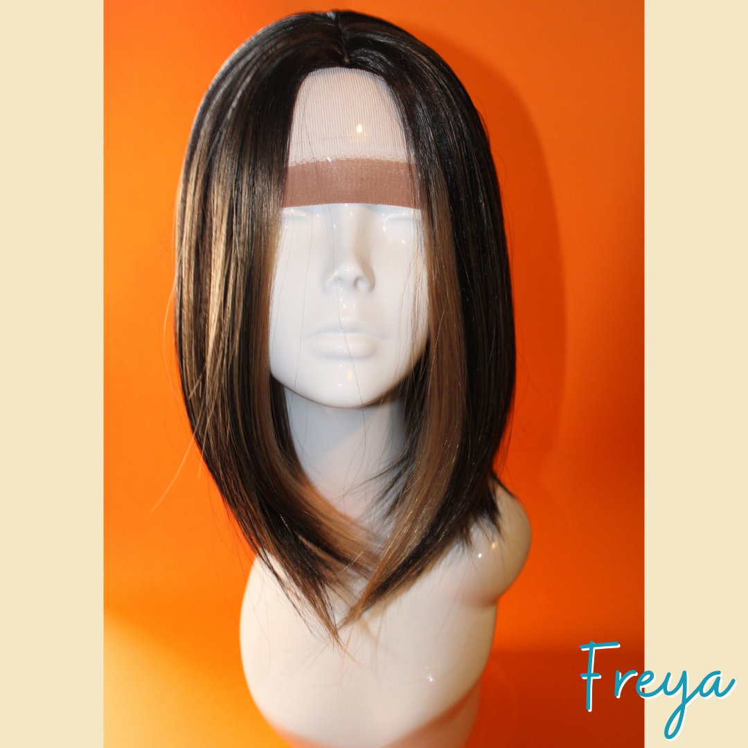 Freya - 14' Straight Synthetic Wig - Black with Brown/Blonde Highlights