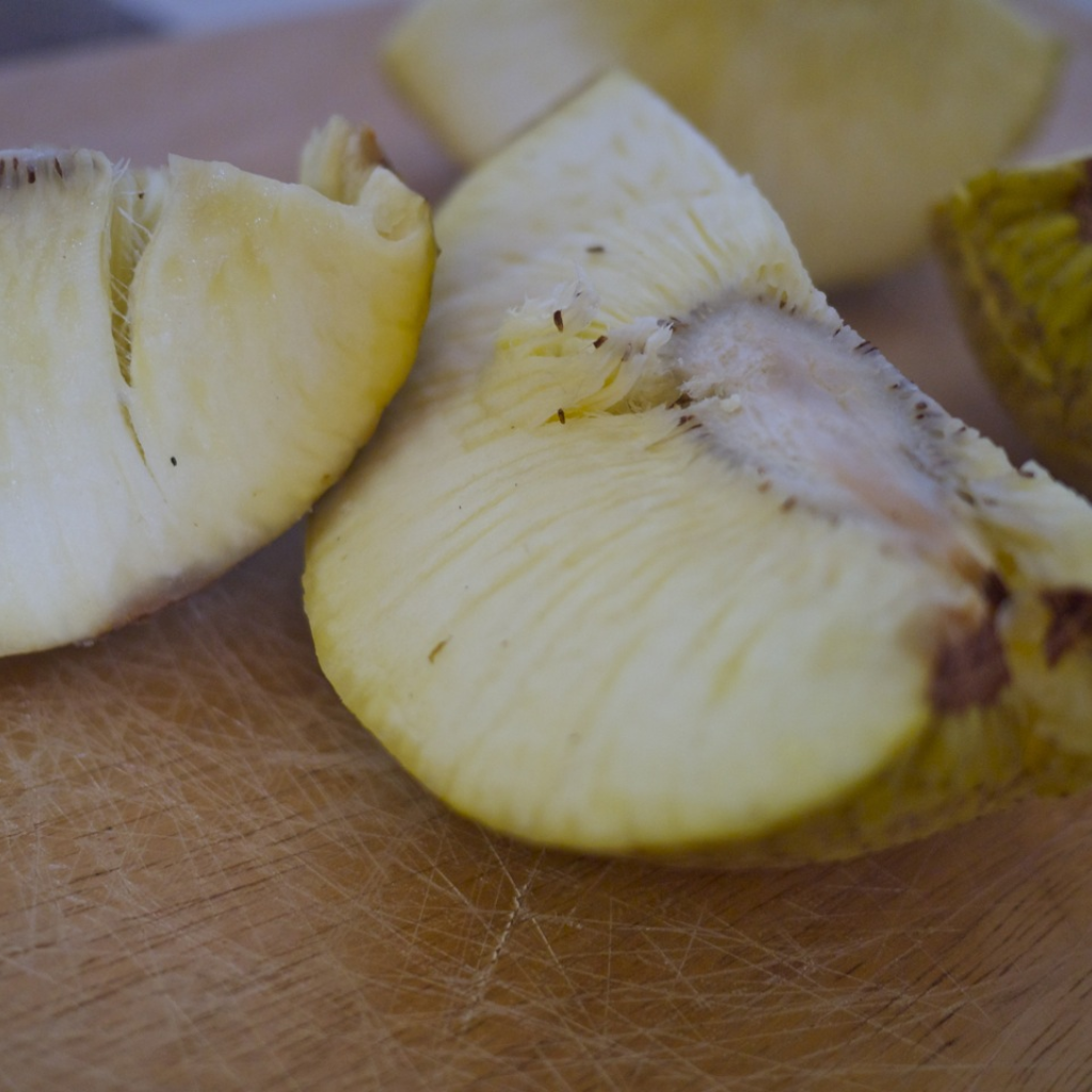 St Lucian Breadfruit - 1.2kg - Listing D